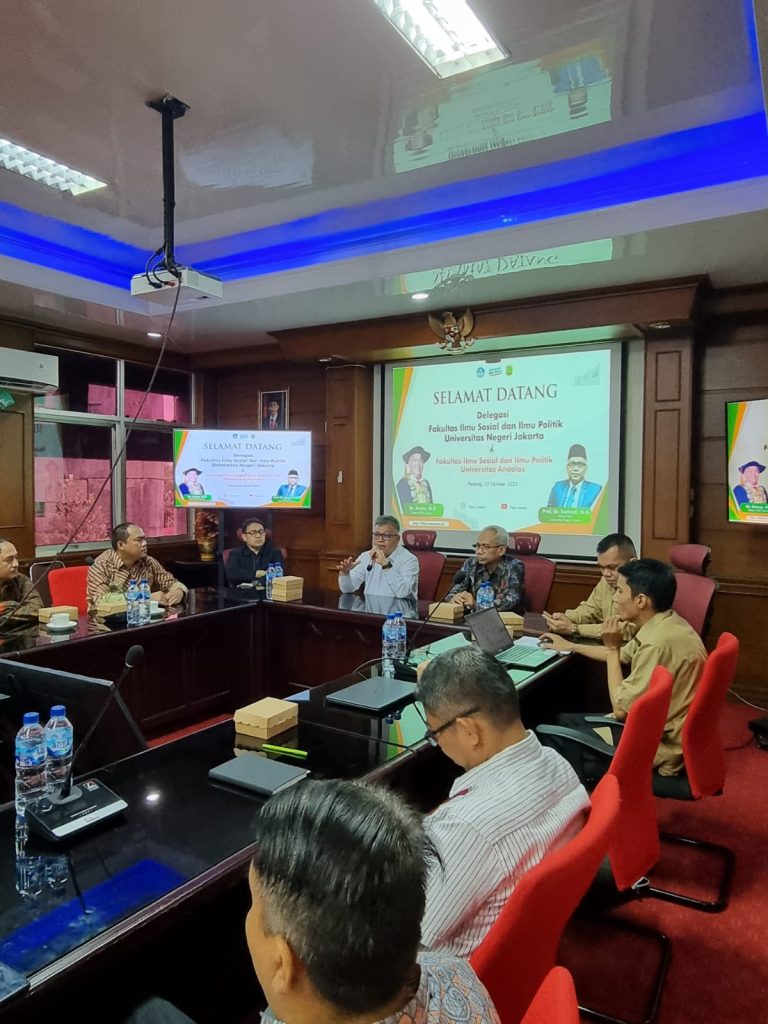 Benchmarking to FISIP Universitas Andalas, FIS Universitas Negeri Jakarta learned a valuable lesson