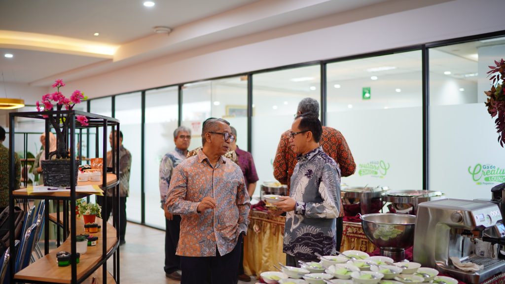 Dekan FISIP Hadiri Coffee Morning Pimpinan Universitas Andalas