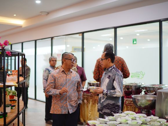 Dekan FISIP Hadiri Coffee Morning Pimpinan Universitas Andalas