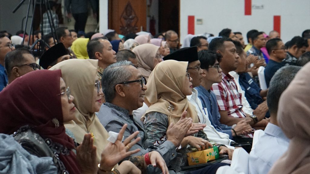 Dekan FISIP Hadiri Kegiatan Kuliah Umum Universitas Andalas Dalam Rangka Studium Generale Seri #1 Artificial Intelligence Softskills: Mendukung Masa Depan Karir Lulusan di Pasar Kerja