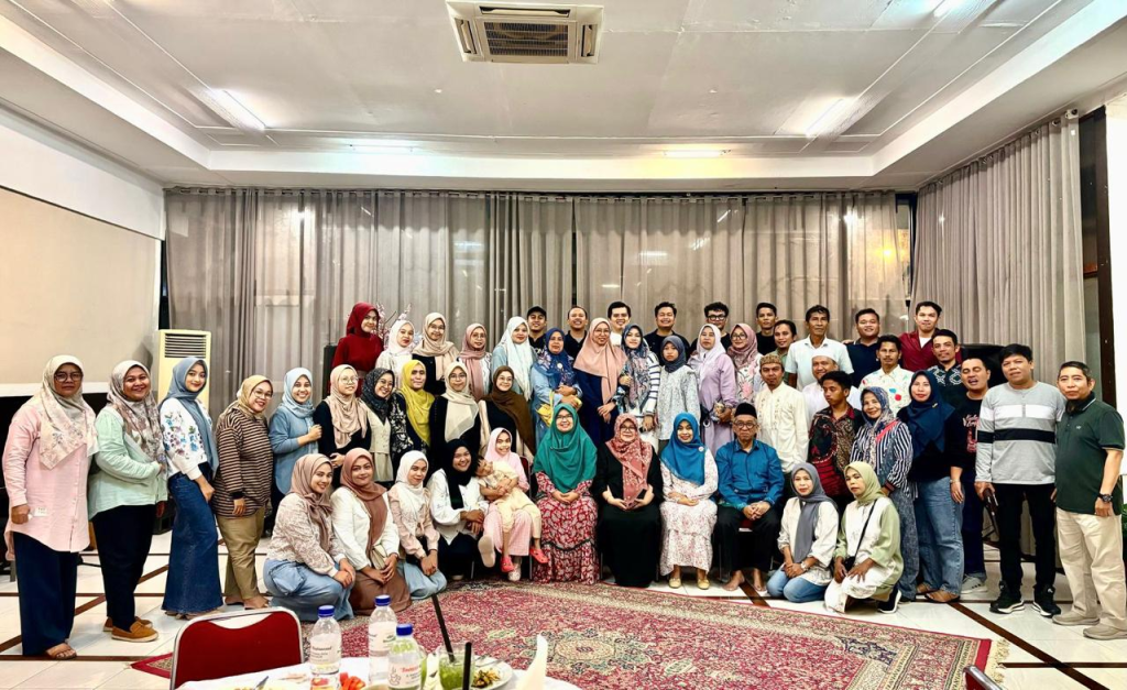 Buka Bersama Keluarga Besar FISIP Universitas Andalas: Merajut Kebersamaan dalam Suasana Ramadhan