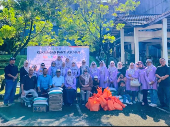 Sentuhan Ibu, Hangatkan Kebersamaan: Kiprah Dharma Wanita Persatuan FISIP di Dies Natalis ke-32 FISIP UNAND