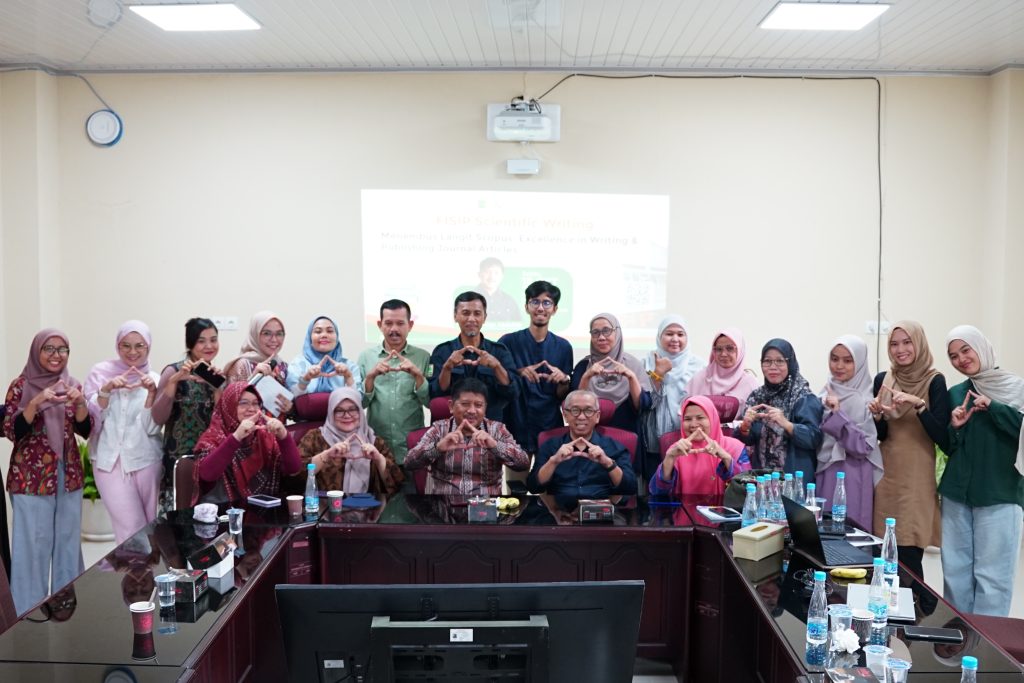 FISIP UNAND Gelar FISIP Scientific Writing, Dorong Publikasi Ilmiah Bereputasi Internasional