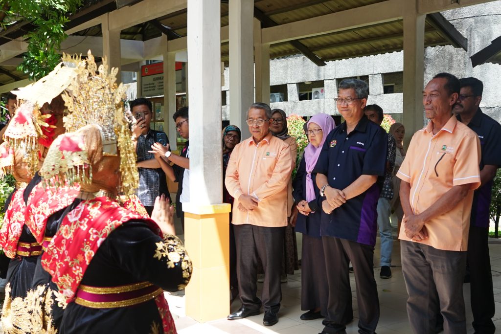 Kunjungan Balasan Kolej Vokasional Port Dickson Malaysia ke FISIP Universitas Andalas