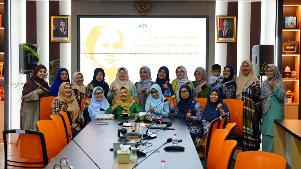 Silaturahmi Pascalebaran DWP FISIP Unand Perkuat Kebersamaan dan Semangat Kartini